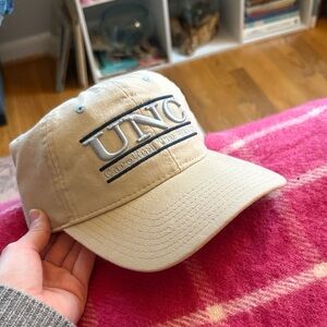 NWOT UNC Beige Baseball Cap